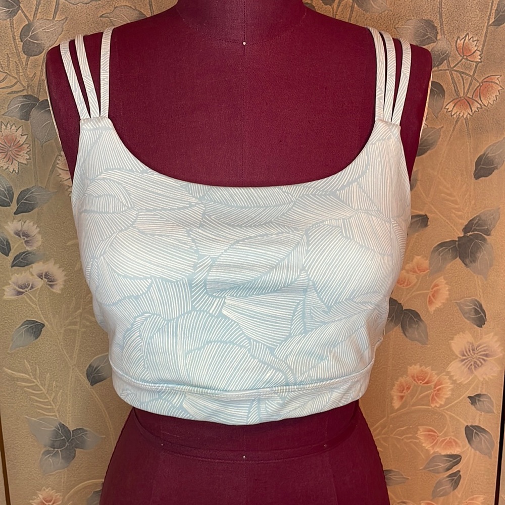 GAP exercise top / sports bra size xl NWOT